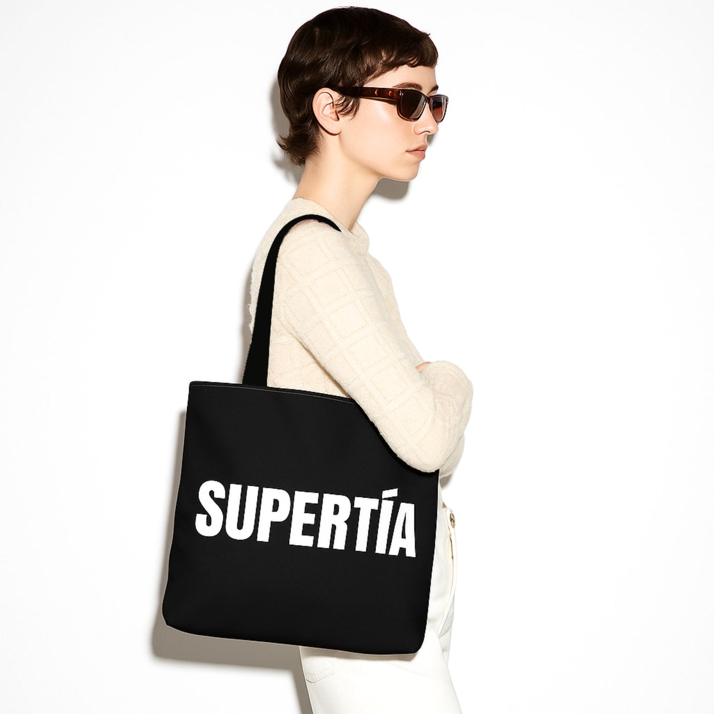 SuperTía Black Tote Bag – For the Icon in Every Aisle